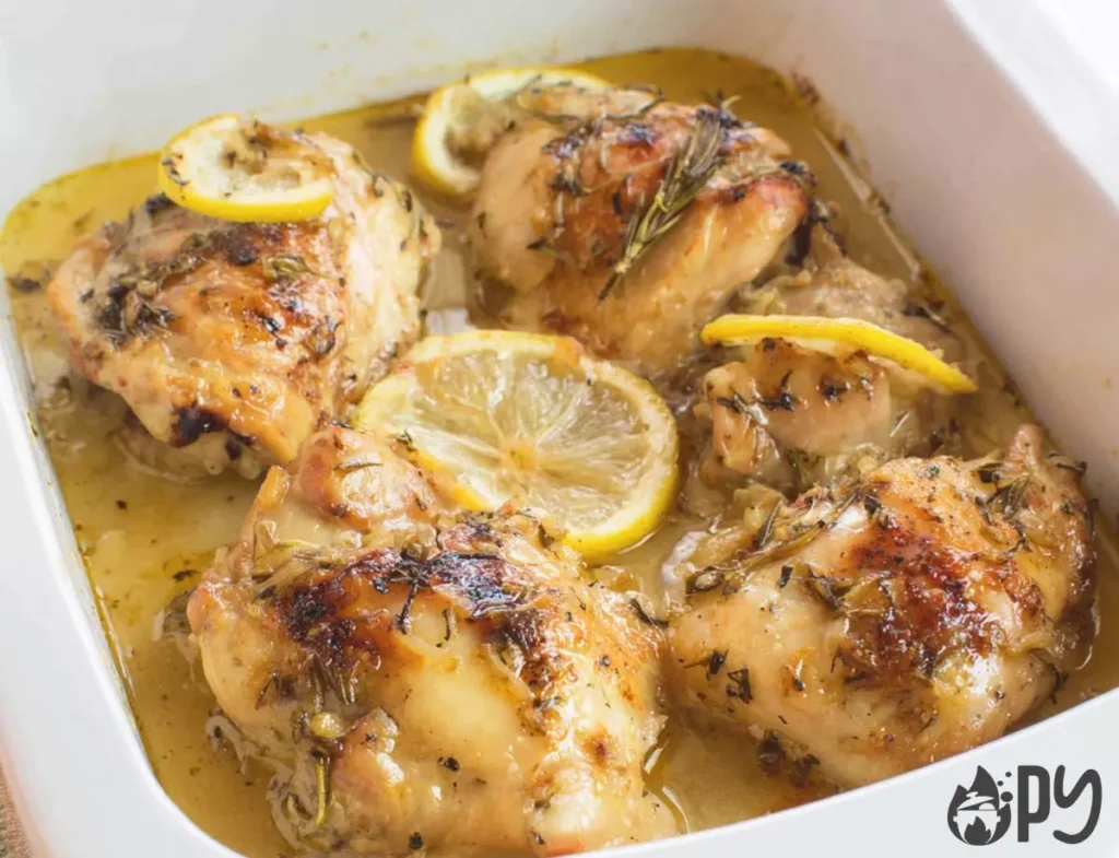 slow cooker lemon chicken with herbs and lemon slices