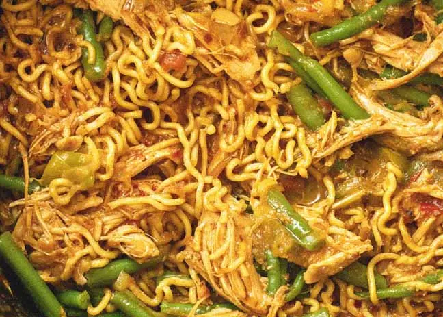 9- Slow Cooker Chicken and Noodles Curry recipe