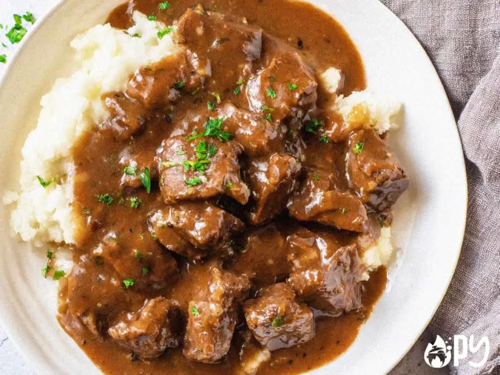slow cooker beef tips with gravy