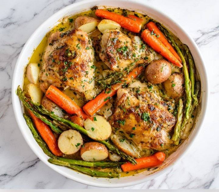 Garlic Butter Chicken with Veggies Right in Your Slow Cooker