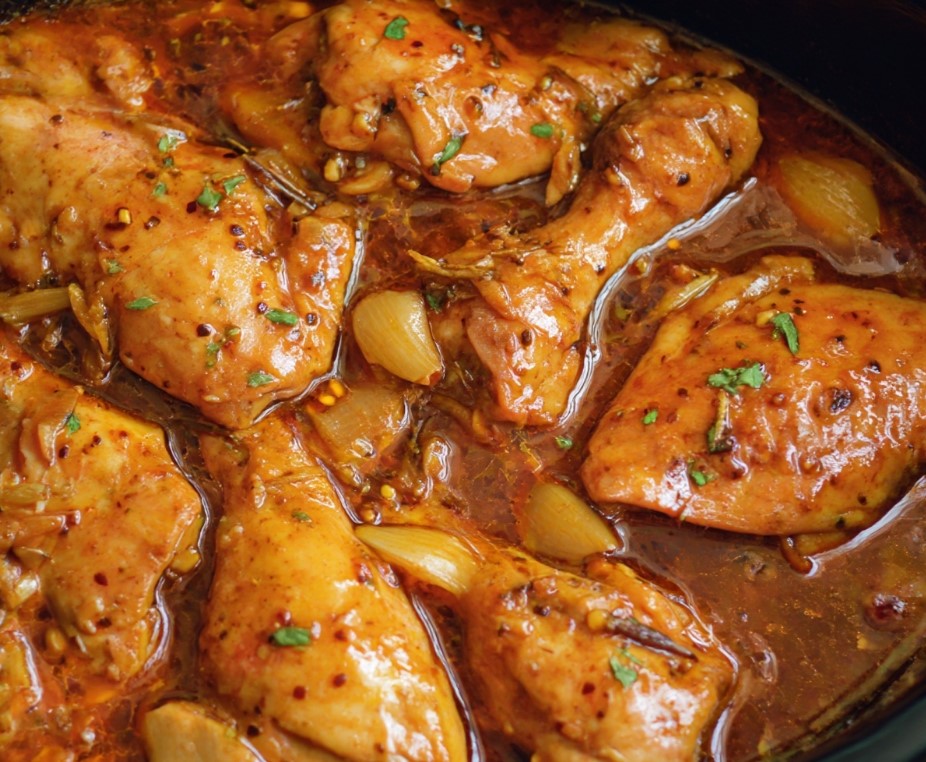 Slow Cooker Sweet Garlic Chicken Delight
