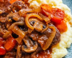 Crockpot Swiss Steak Dinner Recipe | Comfort Food Made Easy